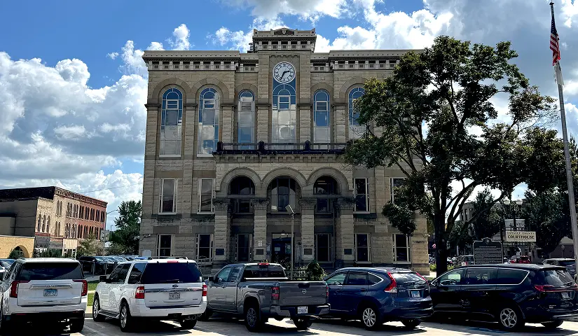 LaSalle Courthouse exterior